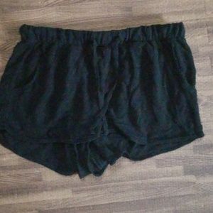Black aeropostale shorts